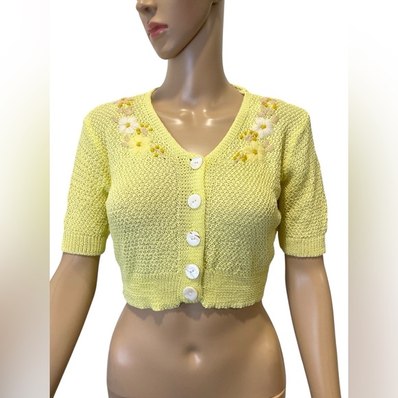 Yellow Floral Knit Cardigan Sweater size M/L - Picture 2 of 7